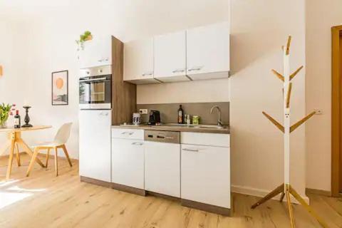 Ruhige Und Stilvolle Wohnung Am Clara-Zetkin-Park Leipzig Exterior foto