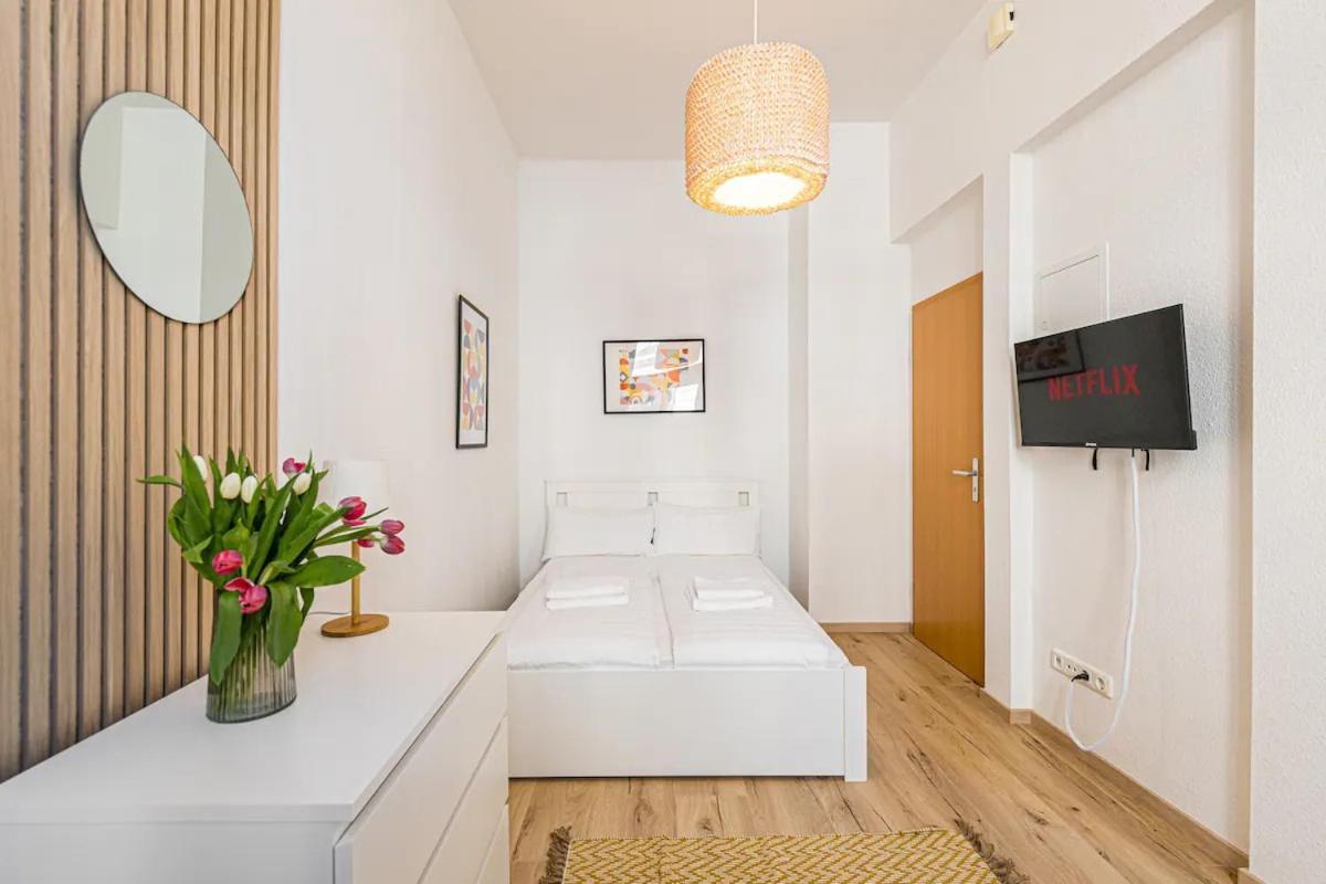 Ruhige Und Stilvolle Wohnung Am Clara-Zetkin-Park Leipzig Exterior foto